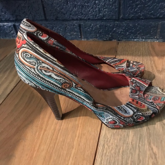 Paisley peep toe heels size 8 - Picture 4 of 4